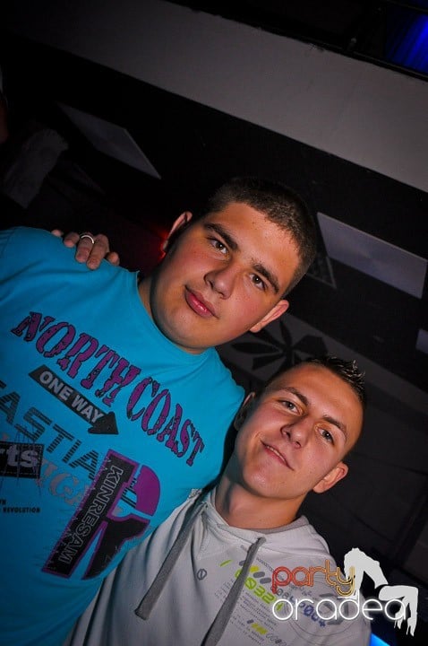 Replay Party în No Problem, 