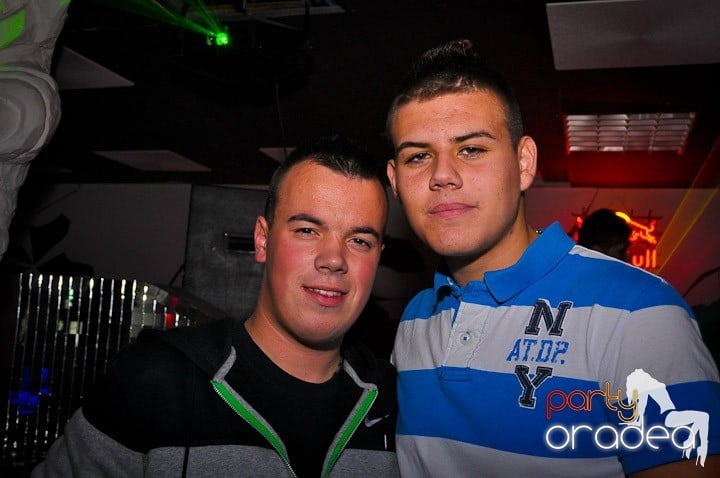 Replay Party în No Problem, 