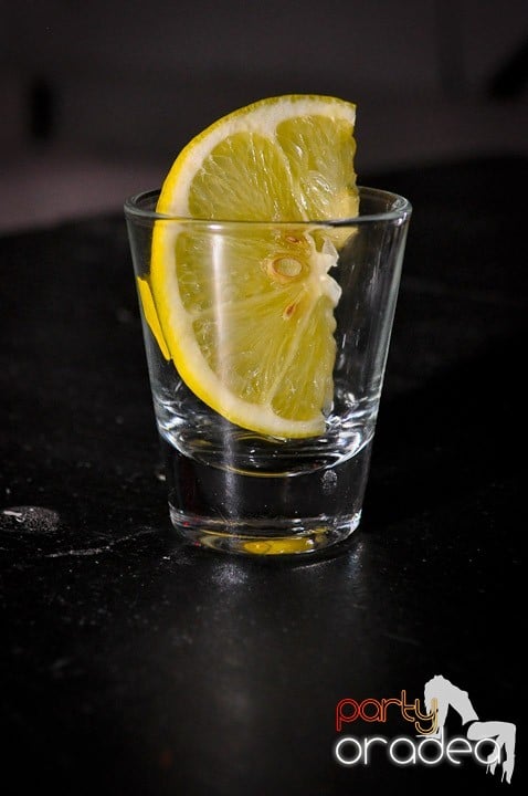 Replay Party în No Problem, 