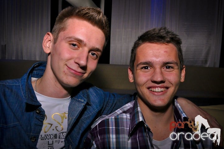 Replay Party în No Problem, 