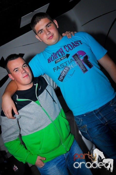 Replay Party în No Problem, 