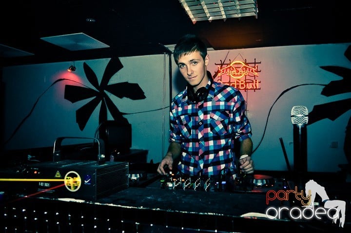 Replay Party în No Problem, 