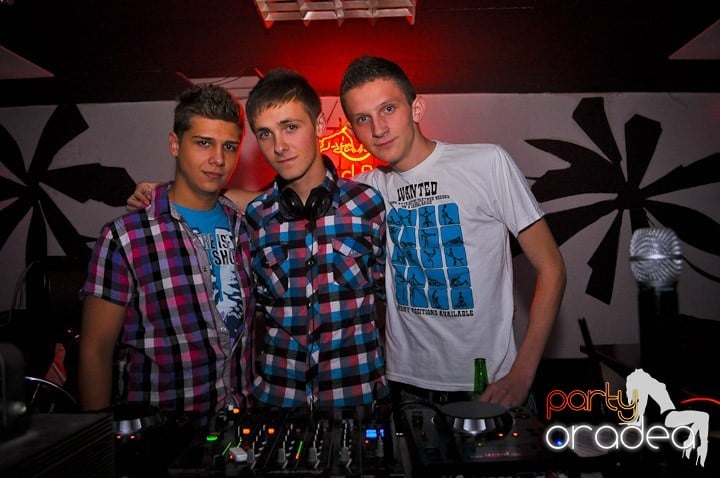 Replay Party în No Problem, 