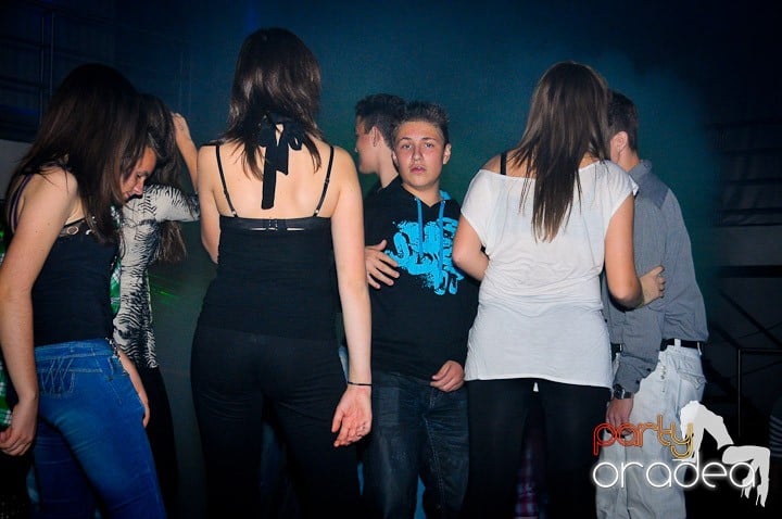 Replay Party în No Problem, 