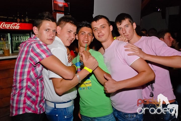 Retro & Classic House Party,
