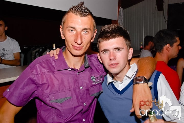 Retro & Classic House Party,
