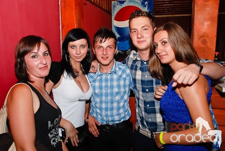 Retro & Classic House Party,
