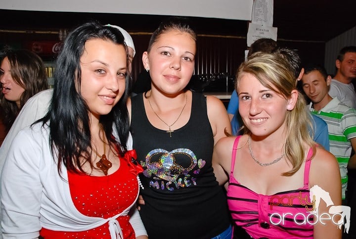 Retro & Classic House Party,