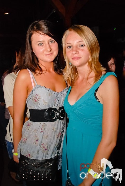 Retro & Classic House Party,