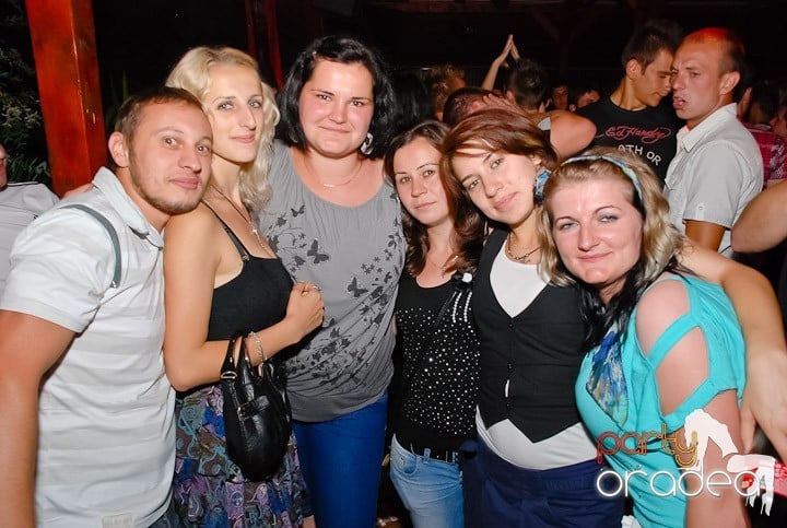 Retro & Classic House Party,