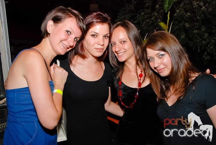 Retro & Classic House Party,