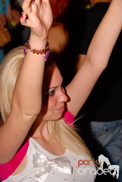 Retro & Classic House Party,