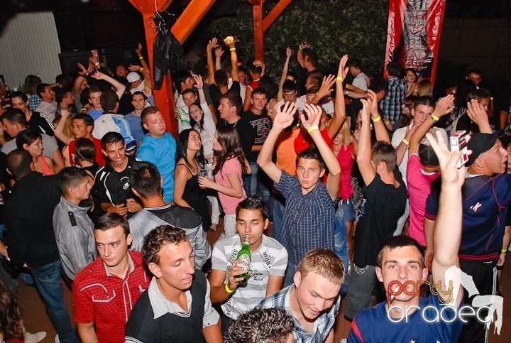 Retro & Classic House Party,