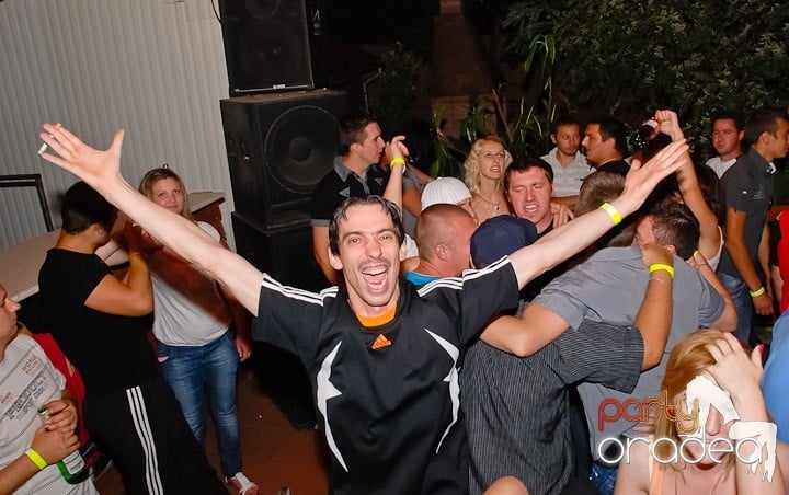 Retro & Classic House Party,