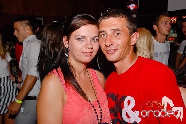 Retro & Classic House Party,