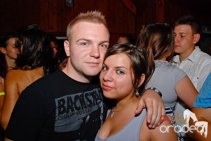 Retro & Classic House Party,
