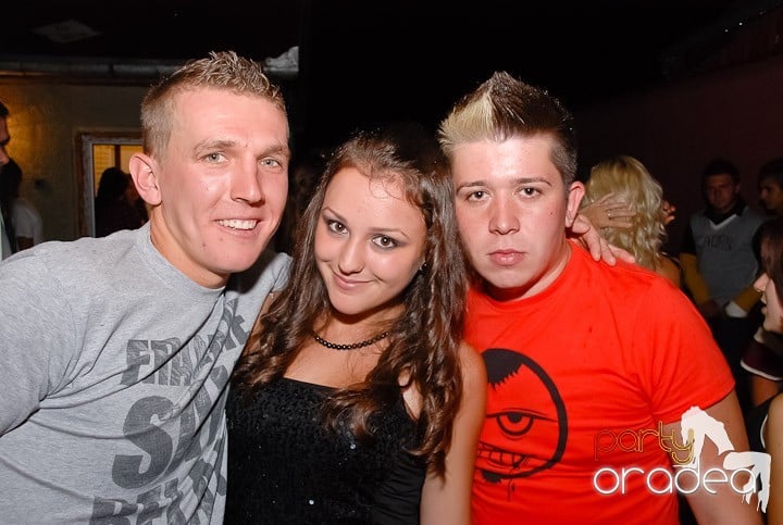 Retro & Classic House Party,