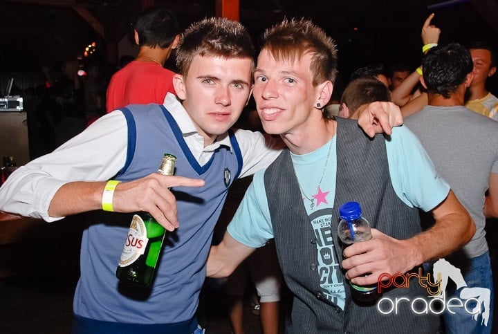 Retro & Classic House Party,