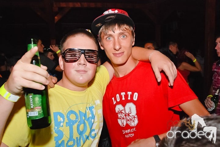 Retro & Classic House Party,