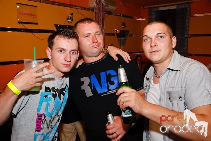 Retro & Classic House Party,