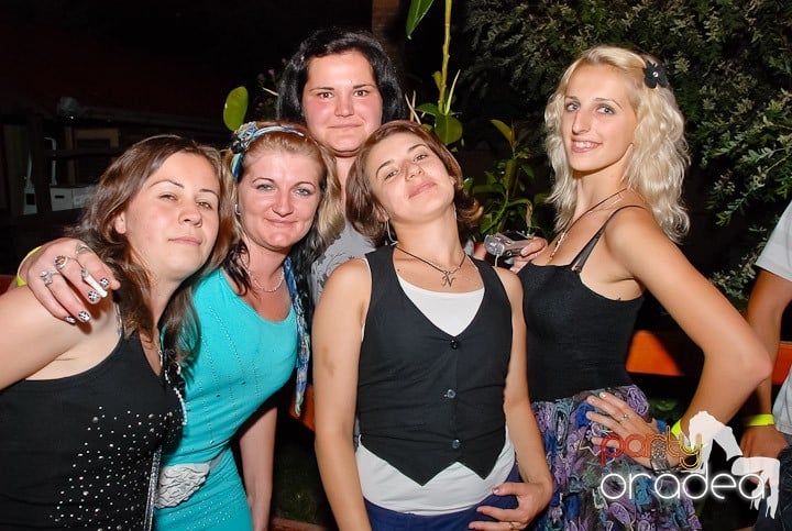 Retro & Classic House Party,