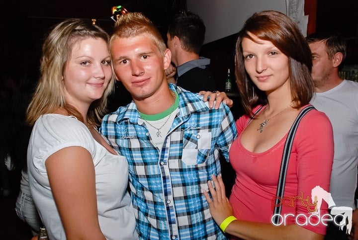 Retro & Classic House Party,