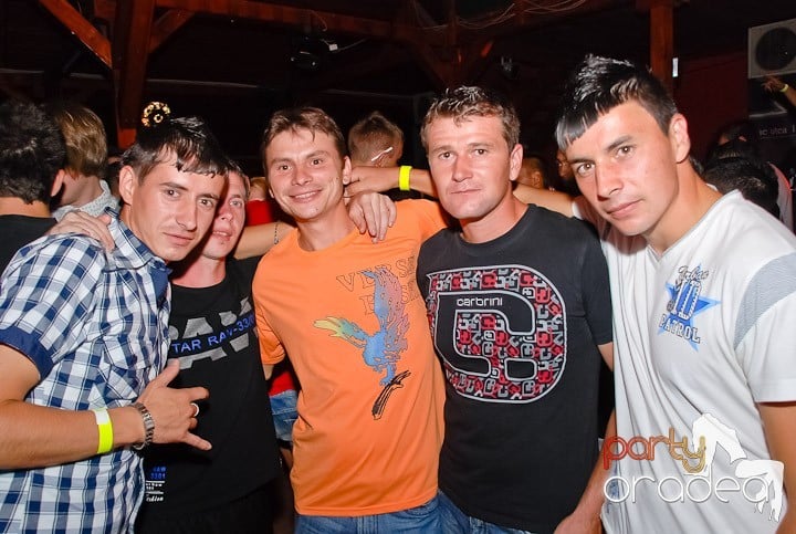Retro & Classic House Party,