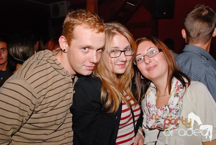 Retro & Classic House Party,