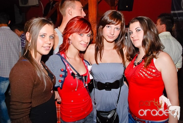 Retro & Classic House Party,