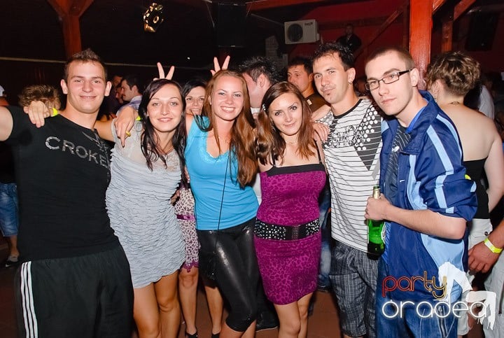 Retro & Classic House Party,