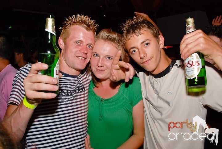 Retro & Classic House Party,