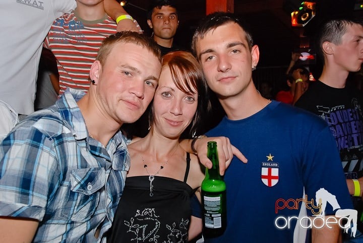 Retro & Classic House Party,