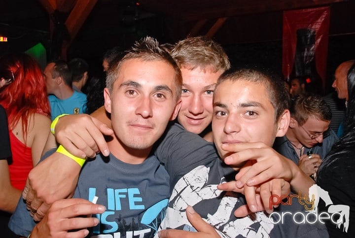 Retro & Classic House Party,