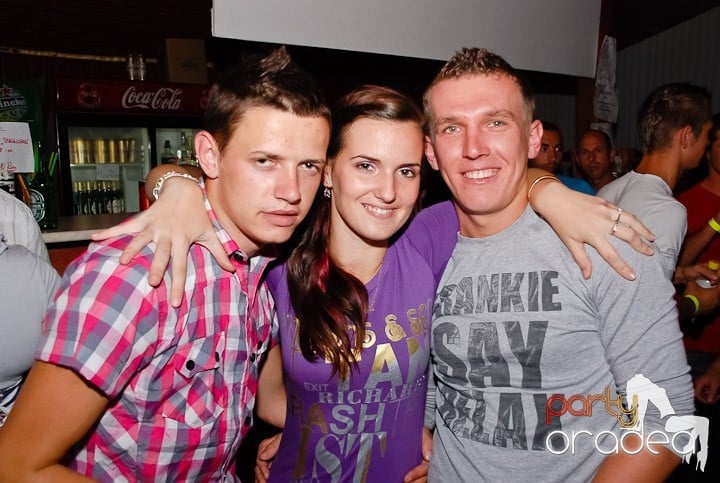 Retro & Classic House Party,