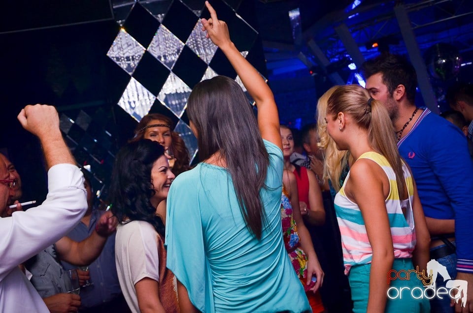 Retro Night Fever în Club The One,