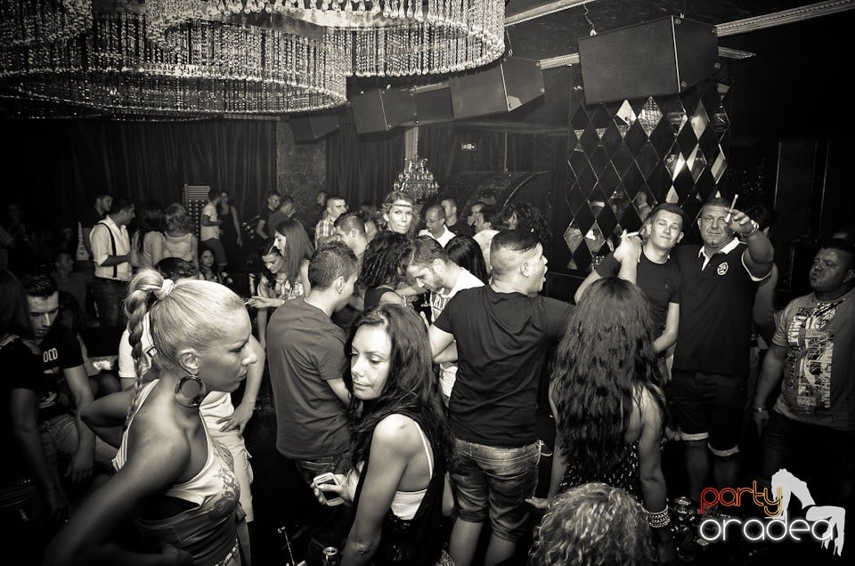 Retro Night Fever în Club The One,