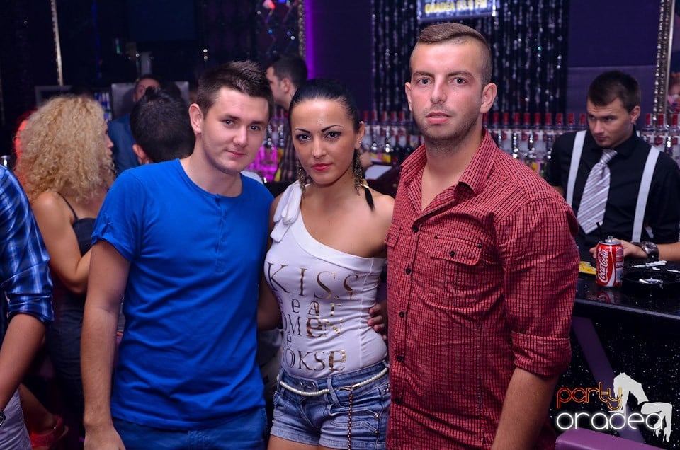 Retro Night Fever în Club The One,