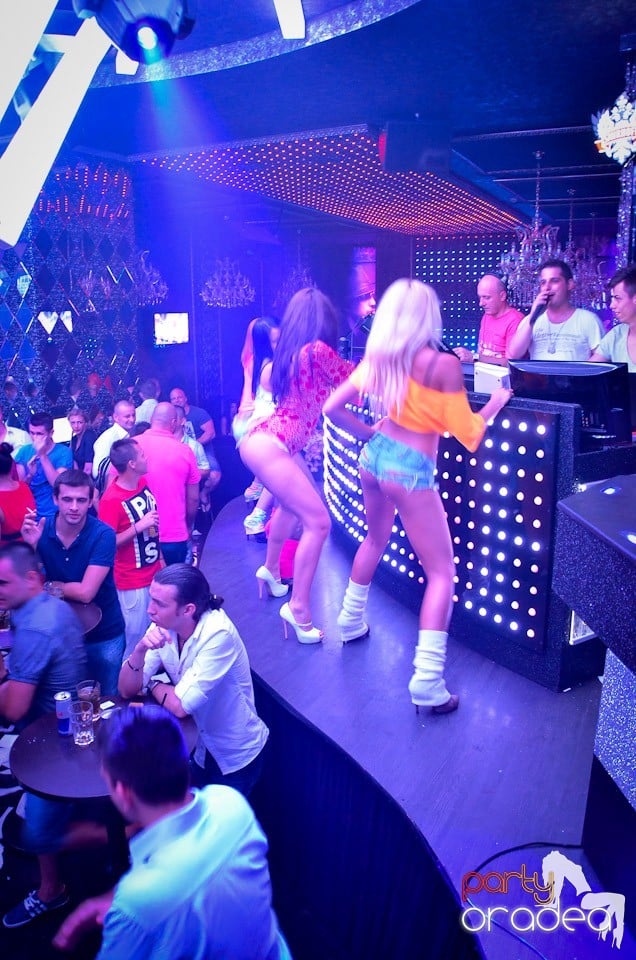 Retro Night Fever în Club The One,