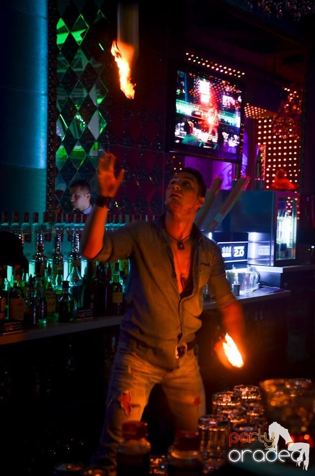 Retro Night Fever în Club The One,