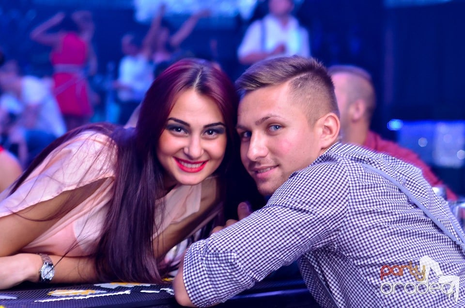Retro Night Fever în Club The One,