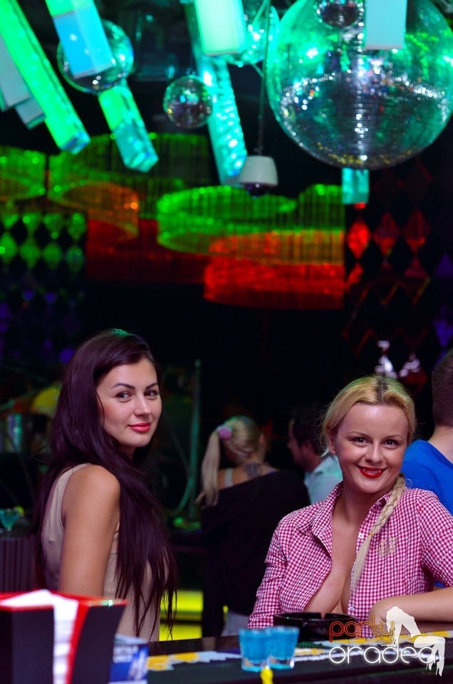 Retro Night Fever în Club The One,
