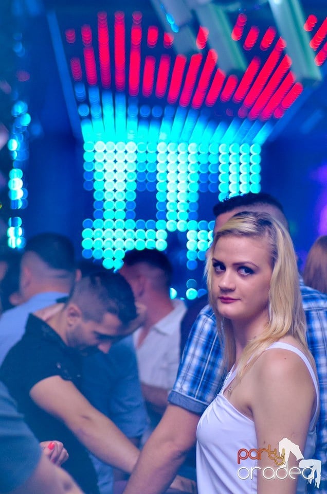 Retro Night Fever în Club The One,