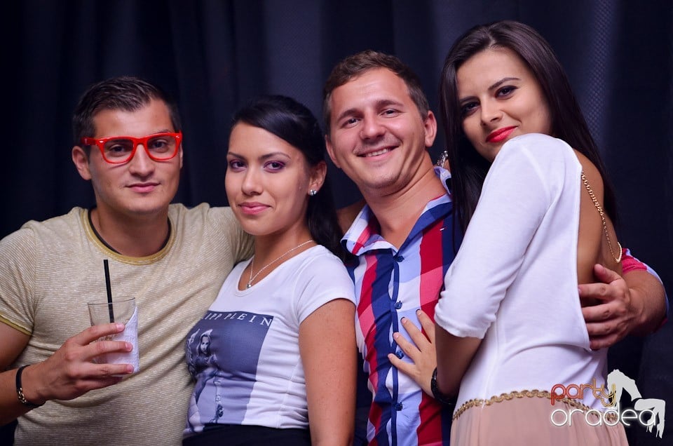 Retro Night Fever în Club The One,