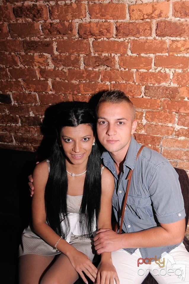 Retro Party în Club Escape, 