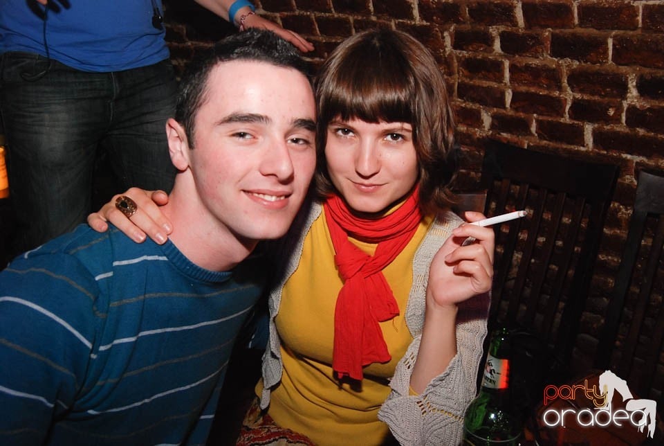 Retro Party în Club Escape, 