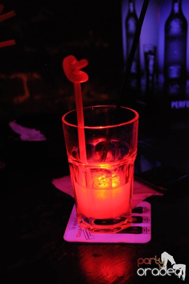 Retro Party în Club Escape, 