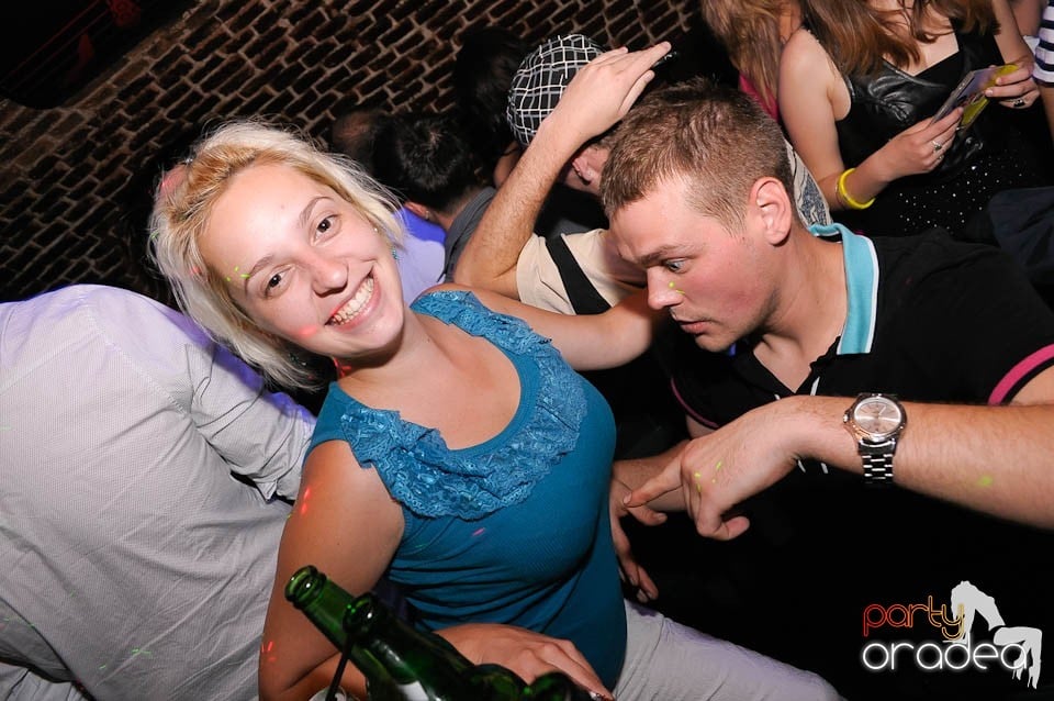 Retro Party în Club Escape, 