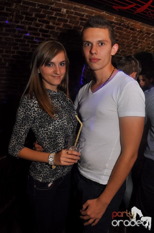 Retro Party în Club Escape, 