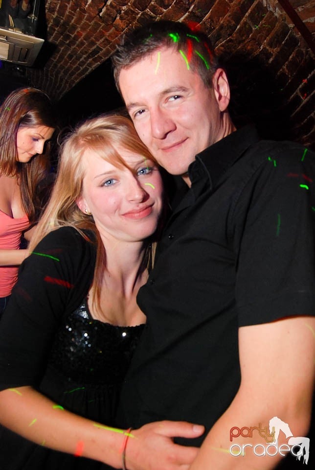 Retro Party în Club Escape, 