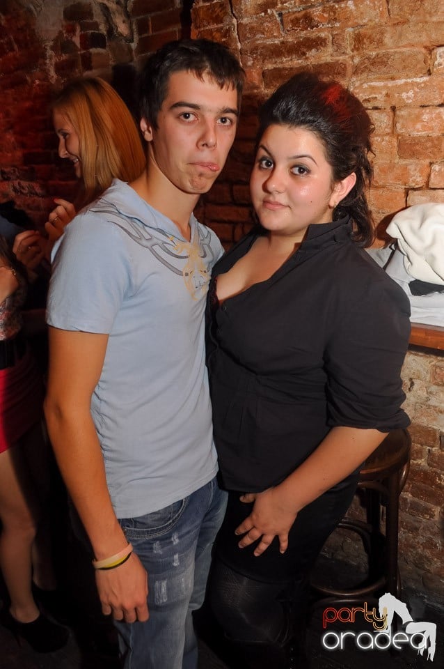 Retro Party în Club Escape, 